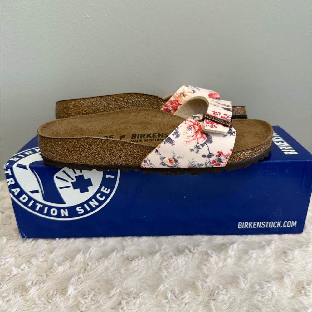 Woman's/Girls Madrid Birkenstock sandal rambling rose floral size 35 - Picture 3 of 5